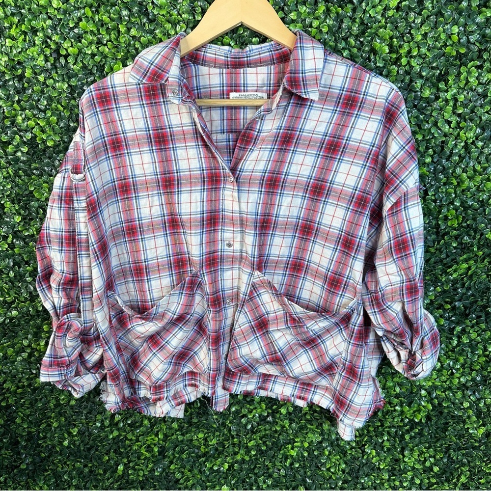 Nwot Zara over‎ sized flannel raw hem cropped red tones